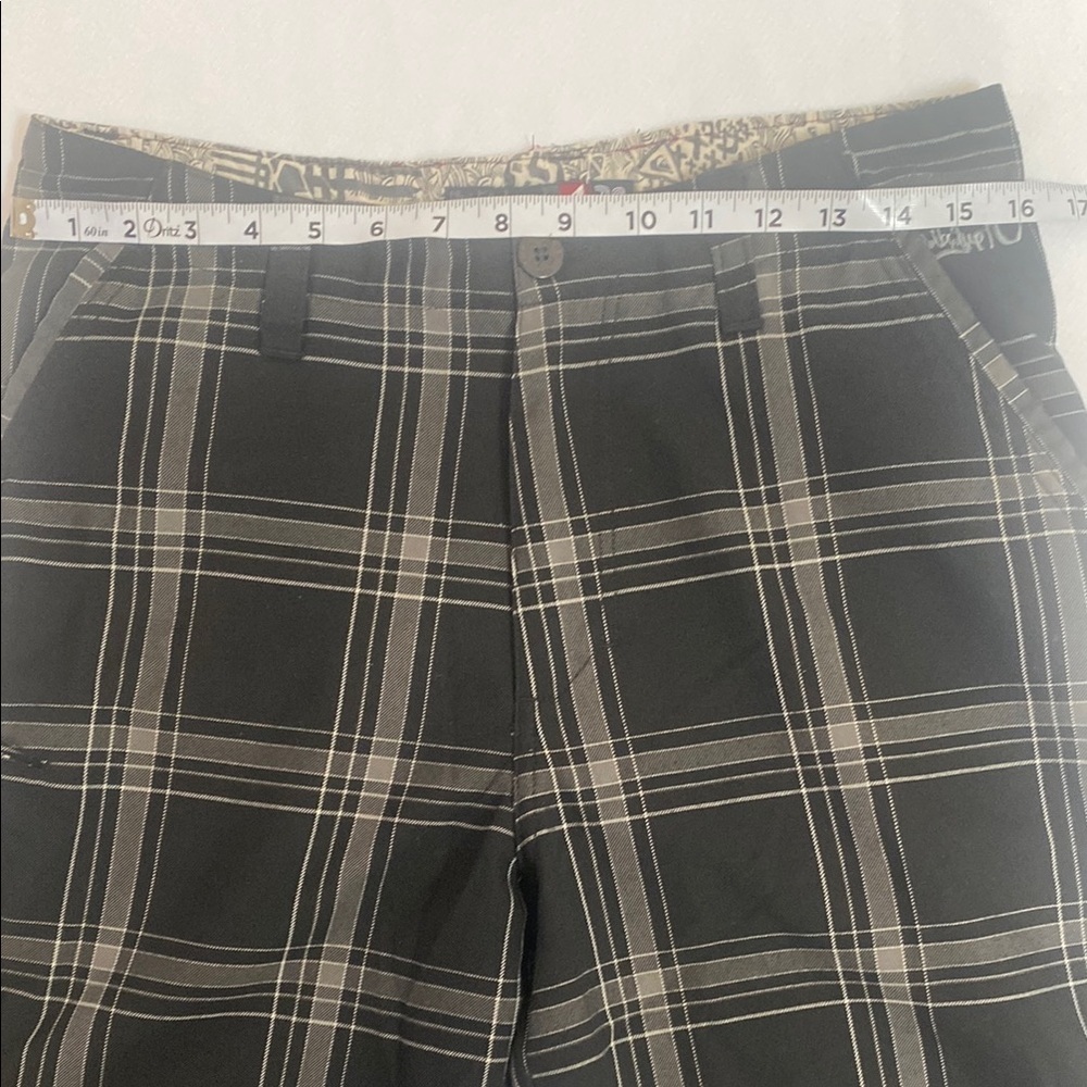 Quiksilver Shorts Plaid Black Logo Skater Y2K Size 30 - Picture 4 of 16